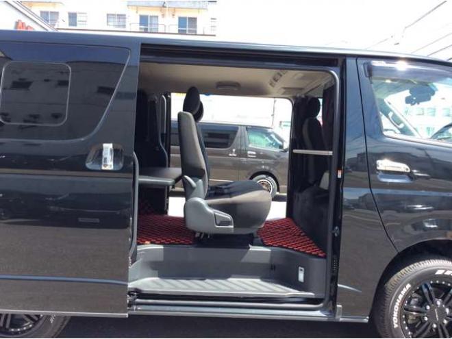 ハイエースバン2.8 スーパーGL ロング ディーゼルターボ 4WD　寒冷地仕様　リアクーラー&リアヒーター　プッシュスタート　スマートキー　ステアリングスイッチ　ベッドキッド　LEDヘッドライト　ドライブレコーダー　メモリナビ　ワンセグTV　Bカメラ　電動格納ミラー 2800