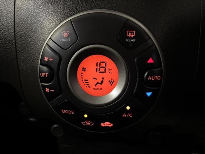キューブ１５Ｘ　Ｆｏｕｒ　インディゴ＋プラズマ　ワンオーナー　禁煙車　Ｂｌｕｅｔｏｏｔｈ　純正ナビ　地デジ　ＤＶＤ再生　バックカメラ　インテリジェントキー　純正１５インチＡＷ　スタッドレスタイヤ付　ドライブレコーダー　純正ドアバイザー　ＥＴＣ 4WD 1500 5Dr