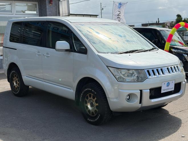 デリカD5 2.2DT Dパワーパッケージ 4WD ローンが不安な方＜優遇ローン＞ 本州仕入 寒冷地仕様 ナビ　後席モニター 4WD 2300 5Dr
