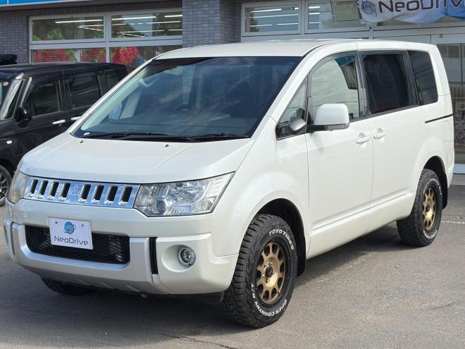 デリカD5 2.2DT Dパワーパッケージ 4WD ローンが不安な方＜優遇ローン＞ 本州仕入 寒冷地仕様 ナビ　後席モニター 4WD 2300 5Dr