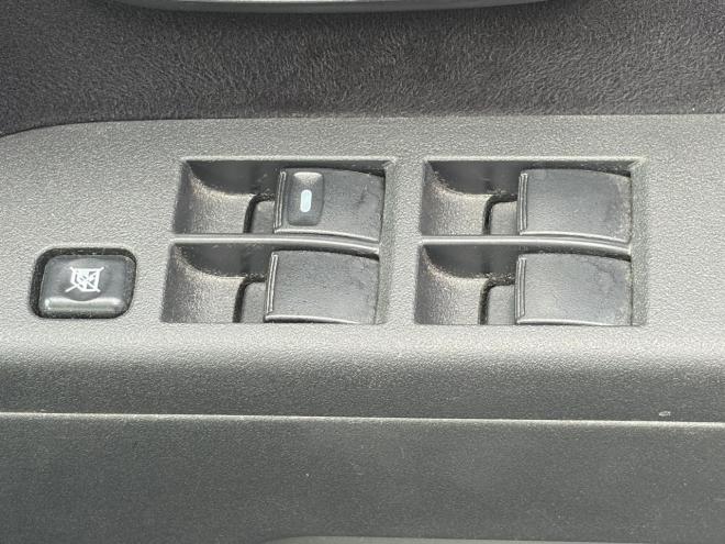 デリカD5 2.2DT Dパワーパッケージ 4WD ローンが不安な方＜優遇ローン＞ 本州仕入 寒冷地仕様 ナビ　後席モニター 4WD 2300 5Dr