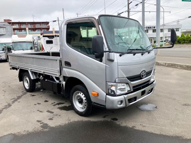 ダイナ中古　シングルジャストロー4WD　平ボディ　小型トラック