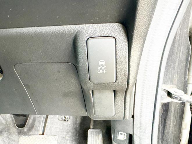 N-BOX660カスタムG Lパッケージ 4WD　ローンが不安な方＜優遇ローン＞1年保証　片側パワースライドドア 660 5Dr