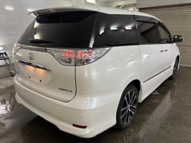 エスティマアエラス　プレミアムエディション　本州仕入　禁煙車　パワーバックドア　両側パワースライドドア　純正ナビ　地デジ　Ｂｌｕｅｔｏｏｔｈ　バックカメラ　純正ブラックハーフレザーシート　純正１８インチＡＷ　社外１６ＡＷ＋スタッドレスタイヤ付 4WD 2400 5Dr