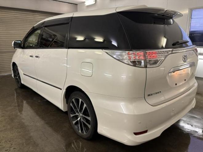 エスティマアエラス　プレミアムエディション　本州仕入　禁煙車　パワーバックドア　両側パワースライドドア　純正ナビ　地デジ　Ｂｌｕｅｔｏｏｔｈ　バックカメラ　純正ブラックハーフレザーシート　純正１８インチＡＷ　社外１６ＡＷ＋スタッドレスタイヤ付 4WD 2400 5Dr