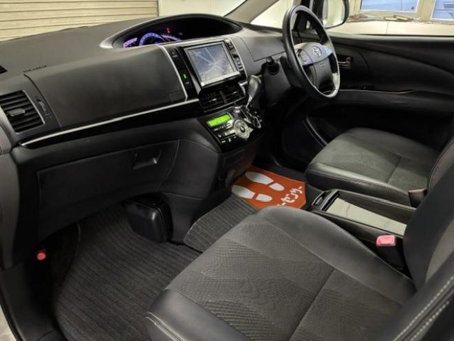エスティマアエラス　プレミアムエディション　本州仕入　禁煙車　パワーバックドア　両側パワースライドドア　純正ナビ　地デジ　Ｂｌｕｅｔｏｏｔｈ　バックカメラ　純正ブラックハーフレザーシート　純正１８インチＡＷ　社外１６ＡＷ＋スタッドレスタイヤ付 4WD 2400 5Dr