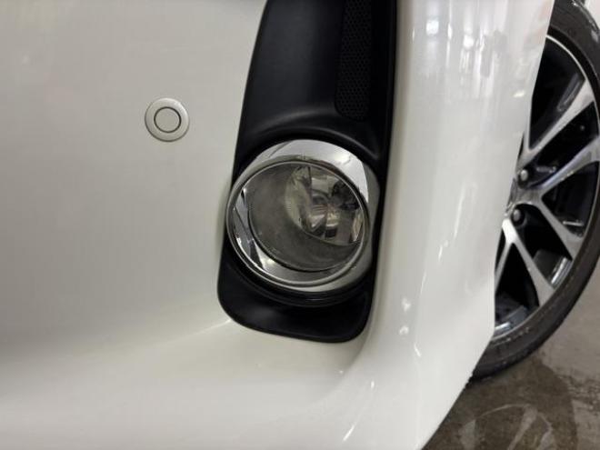 エスティマアエラス　プレミアムエディション　本州仕入　禁煙車　パワーバックドア　両側パワースライドドア　純正ナビ　地デジ　Ｂｌｕｅｔｏｏｔｈ　バックカメラ　純正ブラックハーフレザーシート　純正１８インチＡＷ　社外１６ＡＷ＋スタッドレスタイヤ付 4WD 2400 5Dr