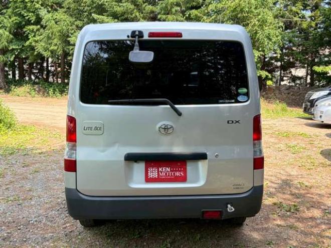 ライトエースバン1.5 DX 4WD　社外TVナビ　パワステ　ETC　キーレスエントリー　ABS　ドライブレコーダー　盗難防止装置　エアコン　両側スライドドア　寒冷地仕様 1500
