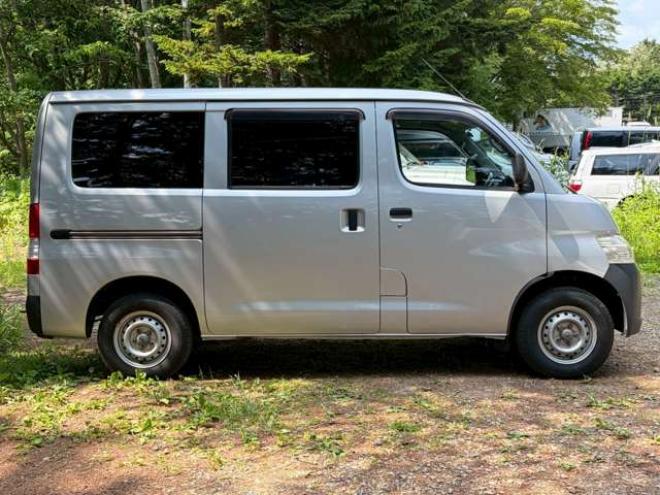 ライトエースバン1.5 DX 4WD　社外TVナビ　パワステ　ETC　キーレスエントリー　ABS　ドライブレコーダー　盗難防止装置　エアコン　両側スライドドア　寒冷地仕様 1500