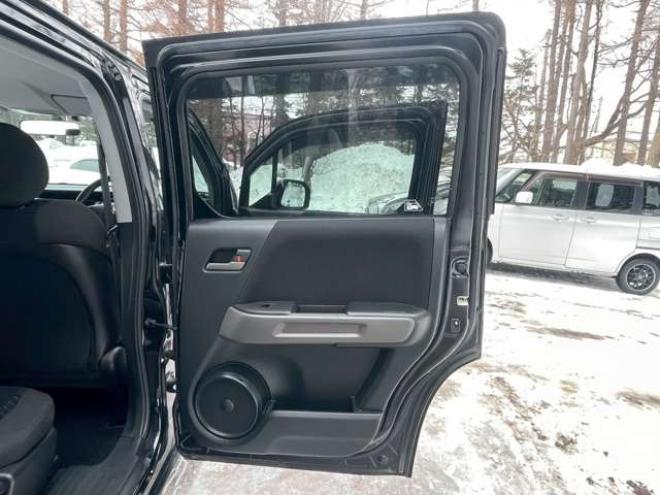 クロスロード2.0 20X HIDエディション 4WD　パワステ　パワーウィンドウ　アルミホイール　エアコン　ABS　バックカメラ　キーレスエントリー　3列シート　盗難防止装置　横滑り防止装置　ディスチャージドランプ　全塗装済 2000