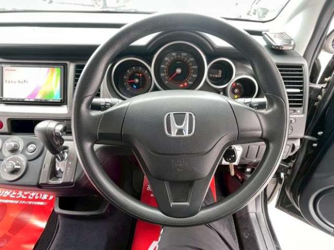 クロスロード2.0 20X HIDエディション 4WD　パワステ　パワーウィンドウ　アルミホイール　エアコン　ABS　バックカメラ　キーレスエントリー　3列シート　盗難防止装置　横滑り防止装置　ディスチャージドランプ　全塗装済 2000