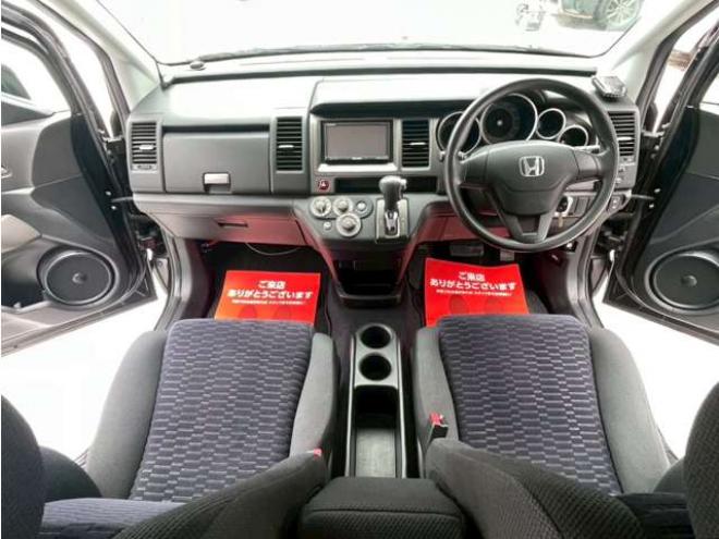 クロスロード2.0 20X HIDエディション 4WD　パワステ　パワーウィンドウ　アルミホイール　エアコン　ABS　バックカメラ　キーレスエントリー　3列シート　盗難防止装置　横滑り防止装置　ディスチャージドランプ　全塗装済 2000