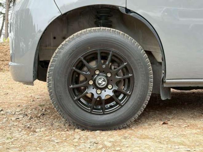 タウンエースバン1.5 GL 4WD　全塗装済　寒冷地仕様　社外ナビ　フルセグ　バックカメラ　ETC　キーレスエントリー　リアヒーター　パワステ　パワーウィンドウ　エアコン　ABS 1500