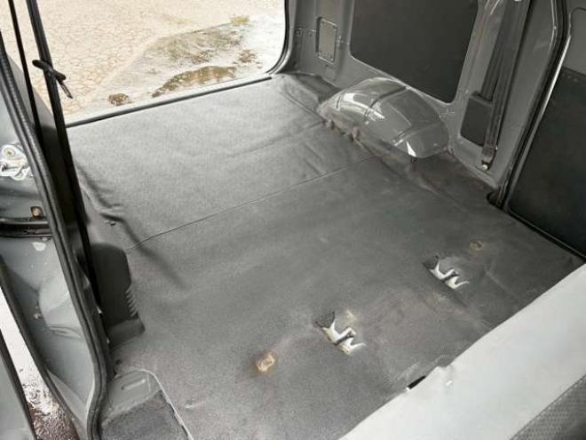 タウンエースバン1.5 GL 4WD　全塗装済　寒冷地仕様　社外ナビ　フルセグ　バックカメラ　ETC　キーレスエントリー　リアヒーター　パワステ　パワーウィンドウ　エアコン　ABS 1500
