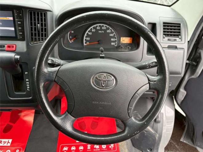 タウンエースバン1.5 GL 4WD　全塗装済　寒冷地仕様　社外ナビ　フルセグ　バックカメラ　ETC　キーレスエントリー　リアヒーター　パワステ　パワーウィンドウ　エアコン　ABS 1500