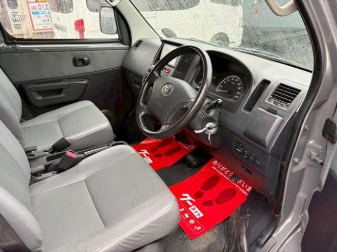 タウンエースバン1.5 GL 4WD　全塗装済　寒冷地仕様　社外ナビ　フルセグ　バックカメラ　ETC　キーレスエントリー　リアヒーター　パワステ　パワーウィンドウ　エアコン　ABS 1500