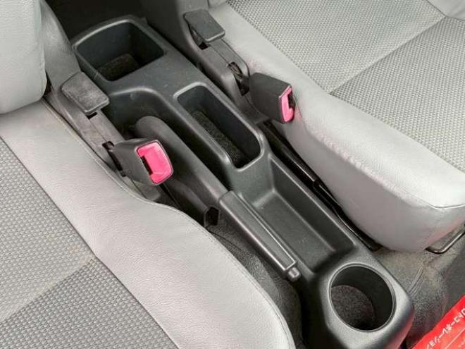 タウンエースバン1.5 GL 4WD　全塗装済　寒冷地仕様　社外ナビ　フルセグ　バックカメラ　ETC　キーレスエントリー　リアヒーター　パワステ　パワーウィンドウ　エアコン　ABS 1500