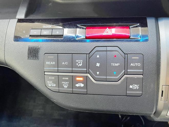 ステップワゴン2.0スパーダZ 4WD 5年保証 スマキー ナビTV 両側パワスラ ETC Bカメ ドラレコ 自社認証工場 車検整備2年付 修復歴無 寒冷地仕様 禁煙