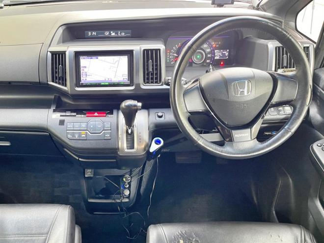 ステップワゴン2.0スパーダZ 4WD 5年保証 スマキー ナビTV 両側パワスラ ETC Bカメ ドラレコ 自社認証工場 車検整備2年付 修復歴無 寒冷地仕様 禁煙