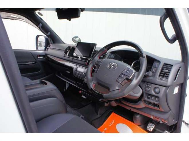 ハイエースバン2.7 ダークプライムII マルチロールトランスポーター タイプII ワイド ロング 4WD　ダークプライムII MRTタイプII4WD415COBRA17インチアルミビッグナビ 2700