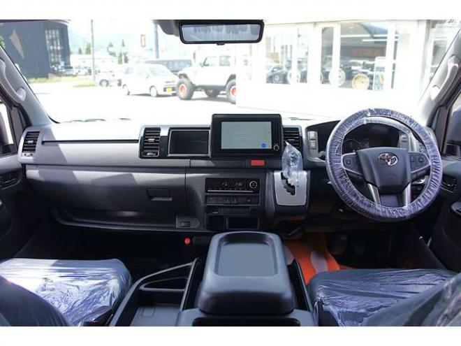 ハイエースバン2.7 スーパーGL ワイド ロング ミドルルーフ 4WD　9型/丸目フェイス/アースカラー/4WD/2.7ガソリン/ナビ付 2700
