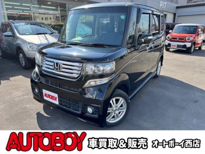 N-BOXカスタムG ターボSSパッケージ 4WD　プッシュスタート・横滑り防止・パドルシフト・クルーズコントロール・両側パワースライドドア・HIDオートライト・フォグランプ・オートエアコン・ETC・ミラーヒーター・純正フルセグTV・純正14incアルミホイール 660