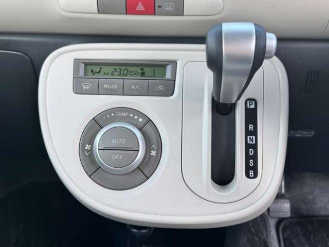 ミラココアX 4WD　インテリキー　オートエアコン　エンジンスターター　電動格納ミラー　アイドリングストップ　CD AUX 660