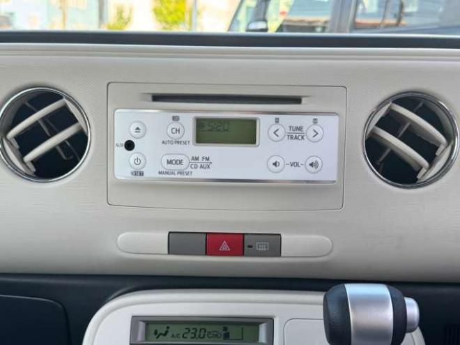 ミラココアX 4WD　インテリキー　オートエアコン　エンジンスターター　電動格納ミラー　アイドリングストップ　CD AUX 660