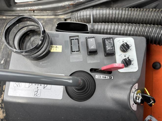 ホイールローダ日立　ZW80　稼働時間3803H　車検付