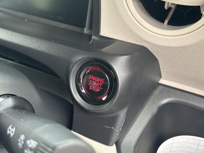 N-BOX660 4WD ローンが不安な方＜優遇ローン＞本州仕入　寒冷地仕様 純正オーディオ 4WD 660 5Dr