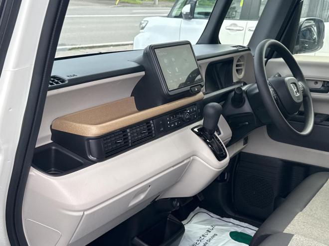 N-BOX660 4WD ローンが不安な方＜優遇ローン＞本州仕入　寒冷地仕様 純正オーディオ 4WD 660 5Dr
