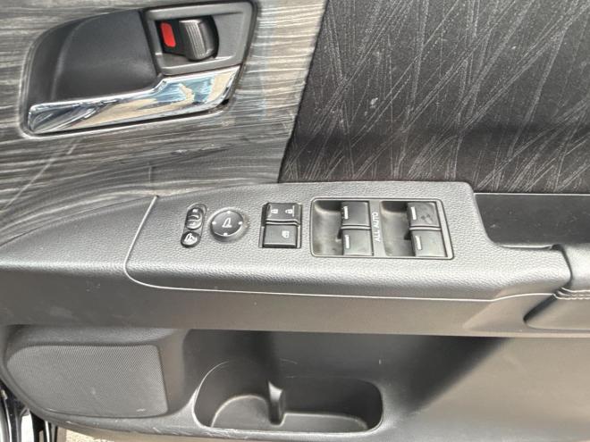 オデッセイ2.4アブソルートEXホンダセンシング 4WD ローンが不安な方＜優遇ローン＞本州仕入　社外7インチナビ　バックカメラ 4WD 2400 5Dr