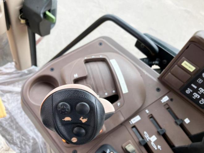 トラクタージョンデア　中古　6320 premium　