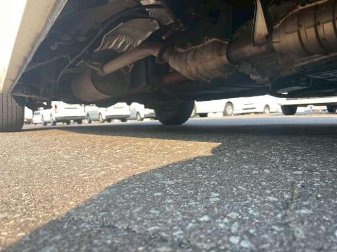 ハイエースコミューター 2.7 DX 4WD　4WD　乗車定員大人4人+幼児18人　置き去り防止装置　リヤヒーター　リヤエアコン 2700