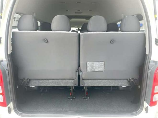 ハイエースコミューター 2.7 GL 4WD　4WD　14人乗り　リヤヒーター　リヤエアコン 2700