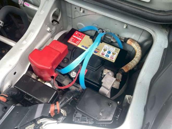 ハイエースコミューター 2.7 GL 4WD　4WD　14人乗り　リヤヒーター　リヤエアコン 2700