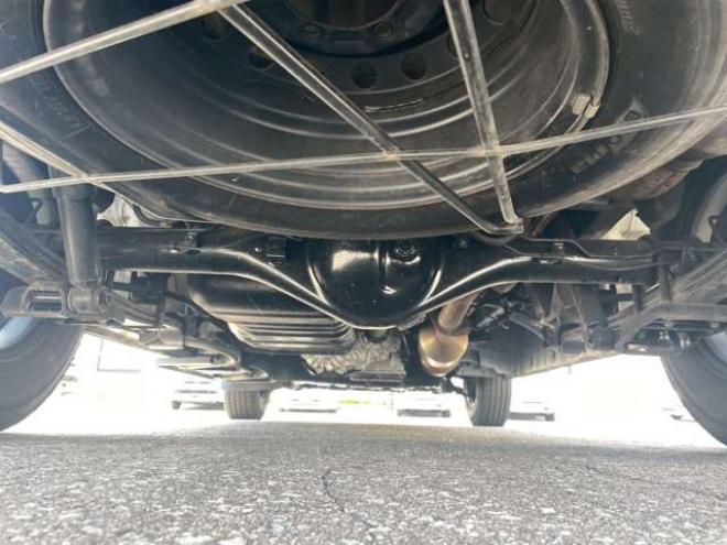 ハイエースバン2.8 ウェルキャブ Bタイプ ロング ディーゼルターボ 4WD　4WD　寒冷地仕様　10人乗り(車いす2基+8人)　パワースライドドア　リヤクーラー　リヤヒーター 福祉車両 2800