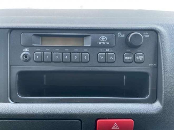 ハイエース2.7 DX ロング ミドルルーフ 4WD　4WD　左側パワースライド　バックカメラ　リアヒーター 2700