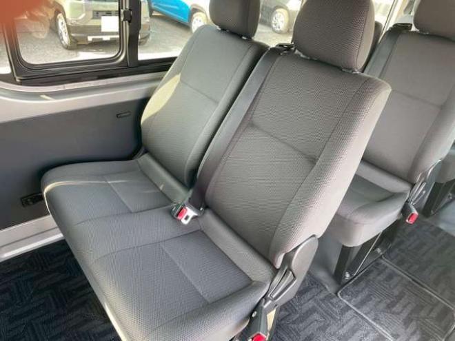 ハイエース2.7 DX ロング ミドルルーフ 4WD　4WD　左側パワースライド　バックカメラ　リアヒーター 2700