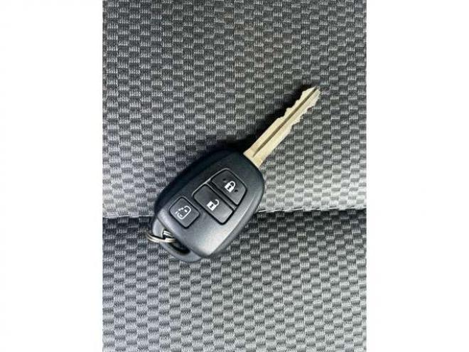 ハイエース2.7 DX ロング ミドルルーフ 4WD　4WD　左側パワースライド　バックカメラ　リアヒーター 2700