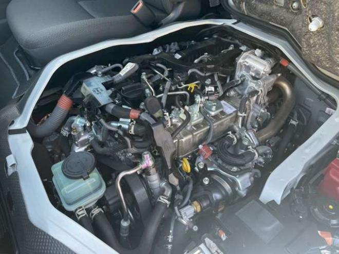 ハイエースバン2.8 DX ロング ディーゼルターボ 4WD　4WD　トヨタセーフティーセンス　寒冷地仕様　フロントリアヒーター　両側スライドドア 2800