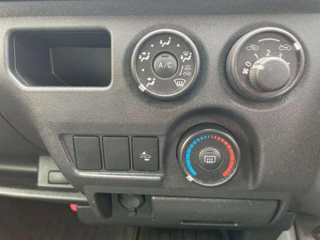 ハイエースバン2.8 DX ロング ディーゼルターボ 4WD　 2800