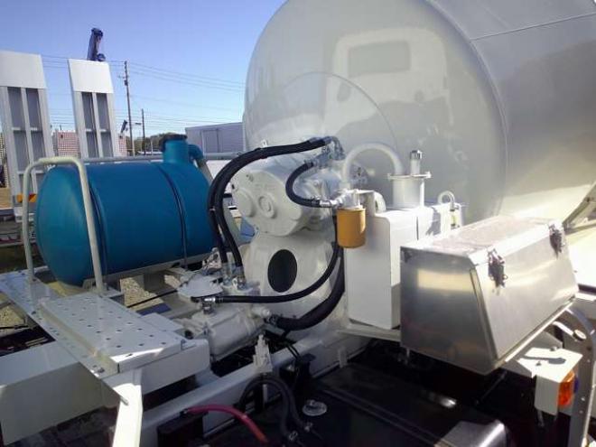 プロフィアミキサー　2DG-FS1AGE カヤバ　 2WD 8860