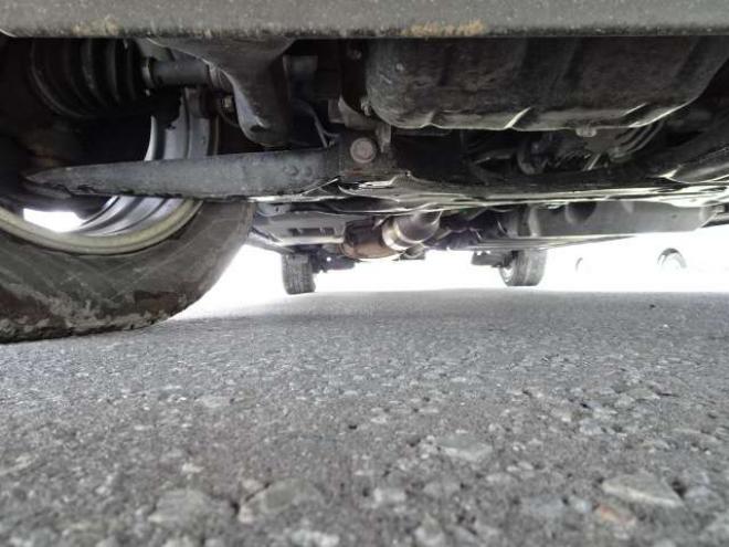 エスクァイア2.0 Gi 4WD　本州車　保証1年/走行距離無制限　後期 4WD　セーフティセンス　両側パワースライドドア　バックカメラ　本革シート　前席シートヒーター　アイドリングストップ　ビルトインETC　LEDヘッドライト　冬タイヤ付 2000