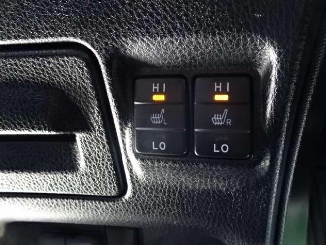 エスクァイア2.0 Gi 4WD　本州車　保証1年/走行距離無制限　後期 4WD　セーフティセンス　両側パワースライドドア　バックカメラ　本革シート　前席シートヒーター　アイドリングストップ　ビルトインETC　LEDヘッドライト　冬タイヤ付 2000