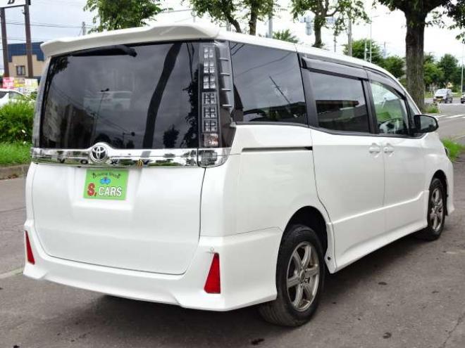 ヴォクシー2.0 ZS 4WD　本州車　保証/走行距離無制限　サンルーフ　4WD　ツインムーンルーフ　両側パワースライドドア　純正9型ナビ　　バックカメラ　Bluetooth接続　前後ドライブレコーダー　コーナーセンサー　ETC　LEDヘッドライト 2000