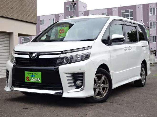 ヴォクシー2.0 ZS 4WD　本州車　保証/走行距離無制限　サンルーフ　4WD　ツインムーンルーフ　両側パワースライドドア　純正9型ナビ　　バックカメラ　Bluetooth接続　前後ドライブレコーダー　コーナーセンサー　ETC　LEDヘッドライト 2000