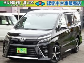 ヴォクシー　2.0 ZS 煌 4WD　本州車　保証1年/走行距離無制限　4WD　後期　トヨタセーフティセンス　両側パワースライドドア　純正ナビ　地デジ　バックカメラ　エンジンスターター　LEDヘッドライト　ドライブレコーダー　AUTOHIビーム 2000