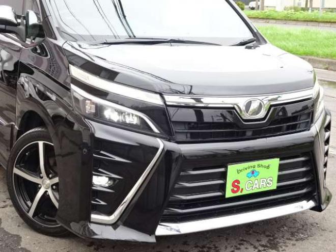 ヴォクシー2.0 ZS 煌 4WD　本州車　保証1年/走行距離無制限　4WD　後期　トヨタセーフティセンス　両側パワースライドドア　純正ナビ　地デジ　バックカメラ　エンジンスターター　LEDヘッドライト　ドライブレコーダー　AUTOHIビーム 2000