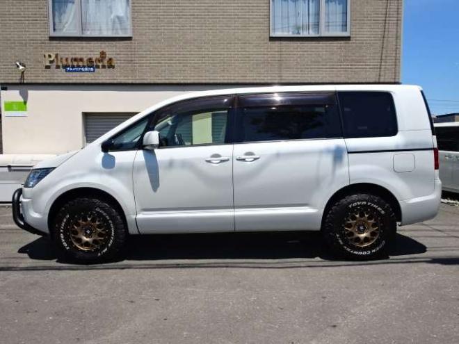 デリカD：5 2.2 D パワーパッケージ ディーゼルターボ 4WD　本州車　保証1年/走行距離無制限　4WD　ディーゼルターボ　ワンオーナー　マッドタイヤ　エクストリームJアルミ　ブルバー　両側パワースライドドア　社外ナビ　地デジ　バックカメラ　Bluetooth接続　パドルシフト 2300